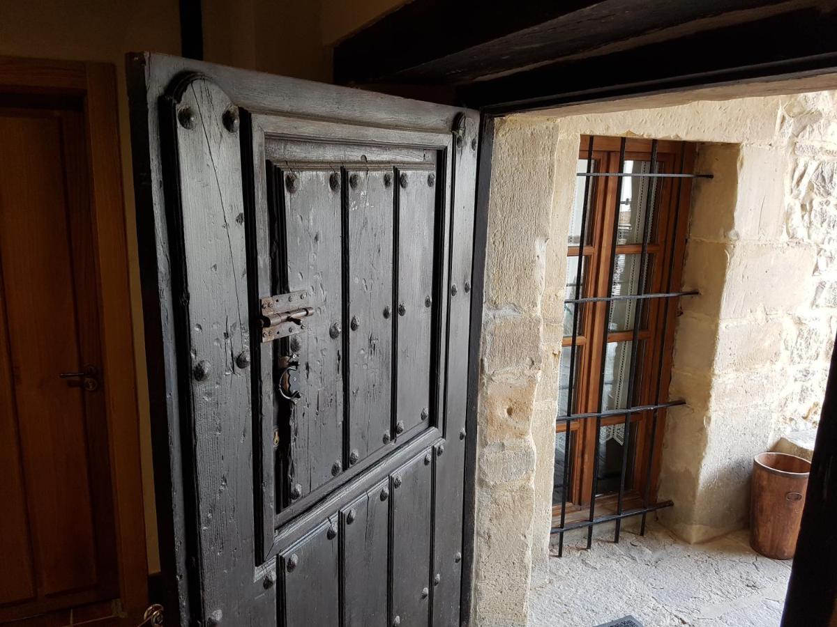 Posada Condado De La Mota Могро Екстериор снимка